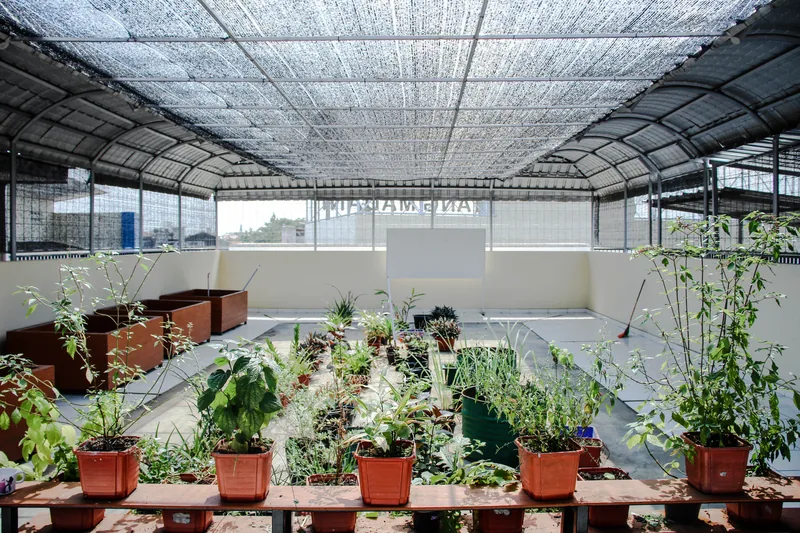 Laboratorium Herbal, Sekolah Bintang Madani