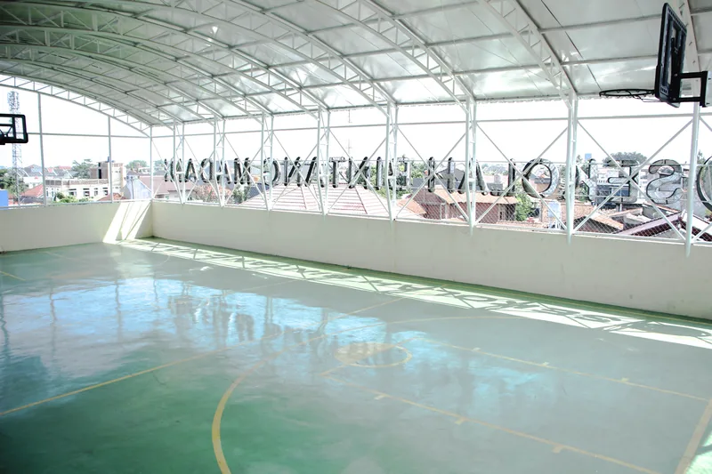 Lapangan Olahraga, Sekolah Bintang Madani