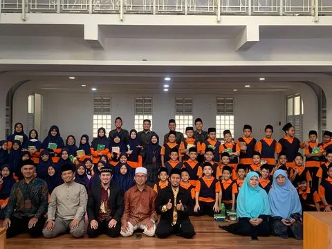 Foto berita: MUNAQOSYAH SEKOLAH BINTANG MADANI