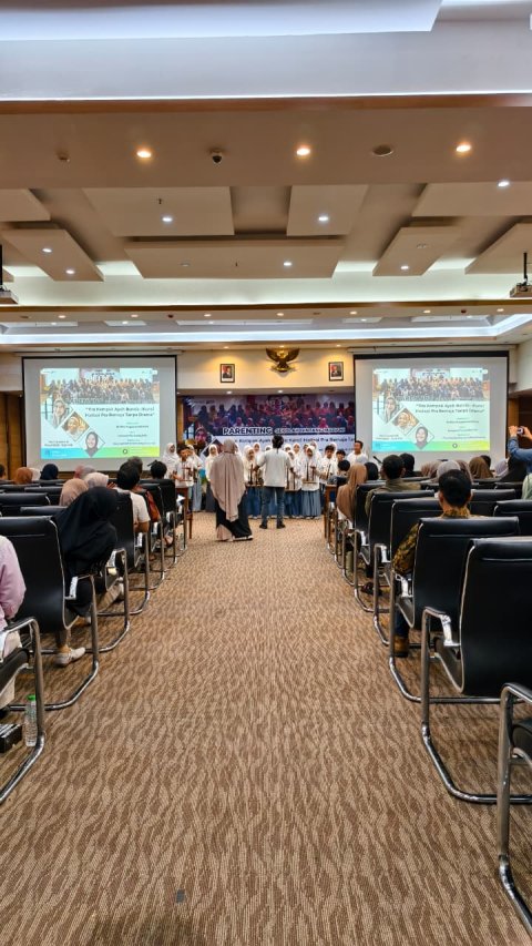 Membangun Keluarga yang Harmonis dan Selaras dengan Fitrah